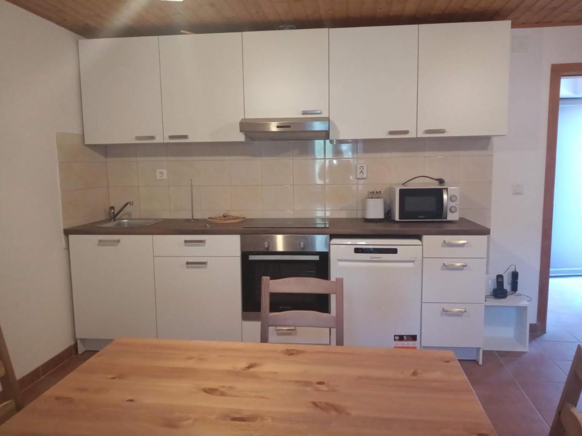 Apartments Tomina Donje Selo na Šolti Exteriör bild