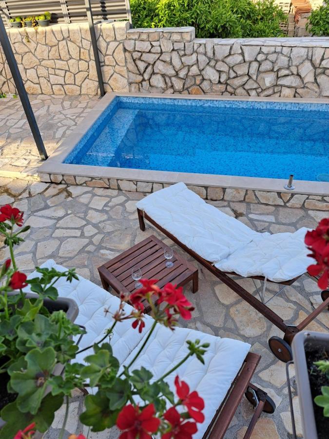 Apartments Tomina Donje Selo na Šolti Exteriör bild